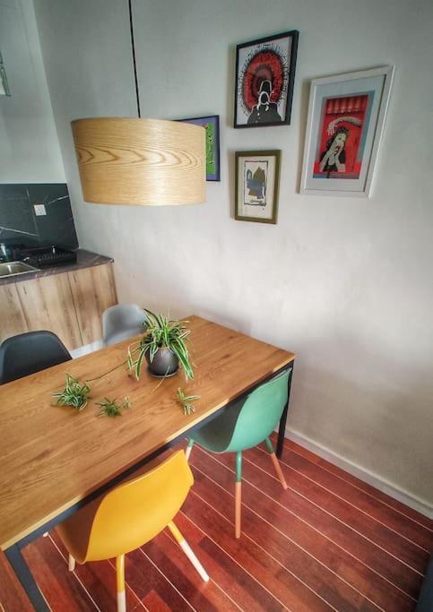 7P Centrico Piso Con Encanto Valencia Bagian luar foto