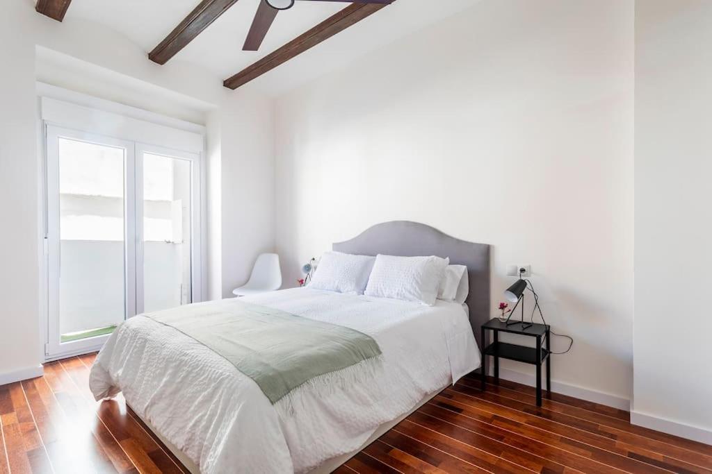7P Centrico Piso Con Encanto Valencia Bagian luar foto